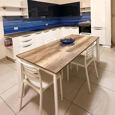 St Pauls Bay 2 Bedrooms *